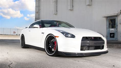 Nissan Gtr R35 White Car High Definition Wallpapers Hd Wallpapers