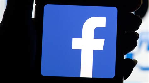 Facebook Bug Exposes Photos Of Up To 6 8 Million Users Itv News