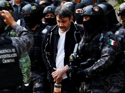 Mexico Extradites Sinaloa Cartel Lieutenant Turned Enemy Of El Chapo
