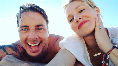 kristen bell shares first pic of daughter in sweet snapshot with husband dax shepard