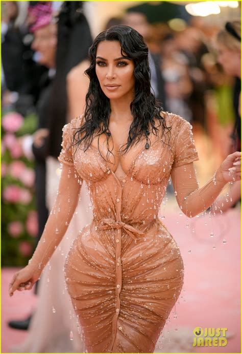 Kim Kardashian S Waist Looks Smaller Than Ever In This Corset Photo 4464784 Kim Kardashian