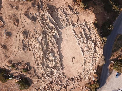 Rare Ancient Tomb Of Rich Minoan Woman Discovered At Monumental