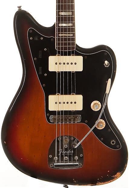 The jazzmaster / jaguar tremolo system is a unique proposition in the guitar world. Fender Jazzmaster 1975 Sunburst Price Guide | Reverb