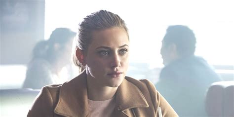 Behind The Scenes Riverdale Facts Lili Reinhart