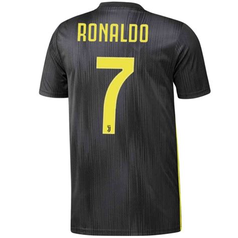 Personalize it and shop on juventus official online store. Juventus Cristiano Ronaldo Trikot dritte kaufen - 2018 ...