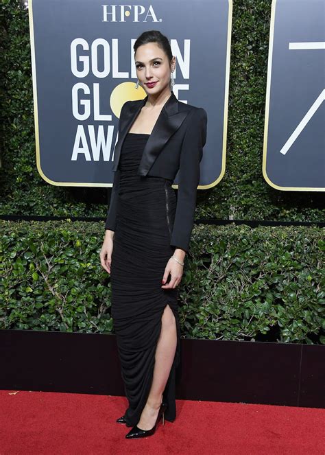 Golden Globes Fashion 2018 Celebrities Wearing Black On Red Carpet