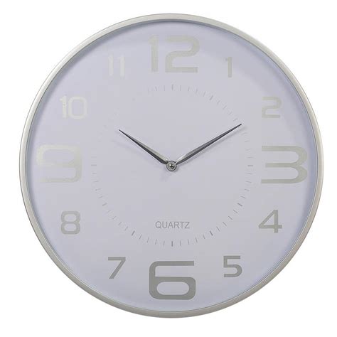 Kiera Grace Kiera Grace Modern Minimalistic Round Wall Clock 18 Inches