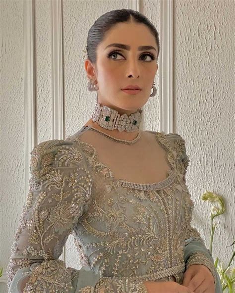 Ayeza Khan Sizzles In Her Latest Pictures Bol News