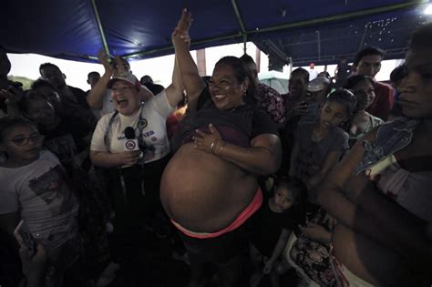 گزارش تصویری مسابقه زنان برای بزرگترین شکم باردار