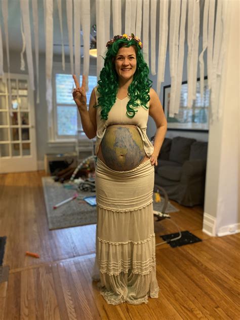 30 Best Pregnant Halloween Costume Ideas 2021