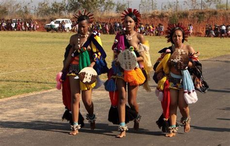 You Can See Dance In Other Land In The World Zulu Girls Attend Umhlanga The Annual Reed Dance