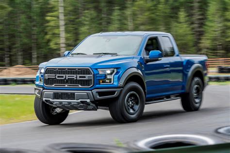 2017 Ford F 150 Raptor Review Trims Specs And Price Carbuzz