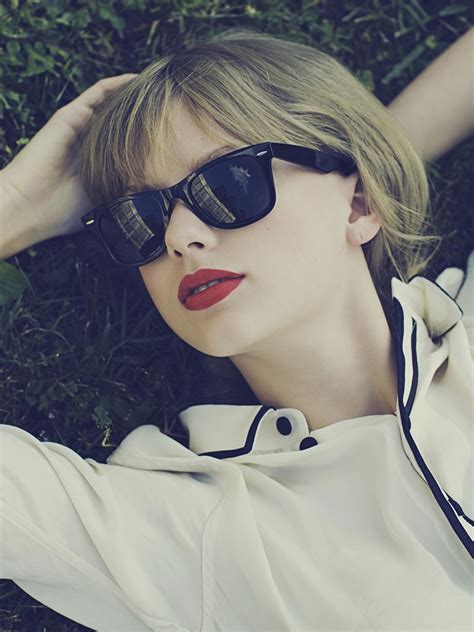 2048x2732 Taylor Swift Face Glasses 2048x2732 Resolution Wallpaper