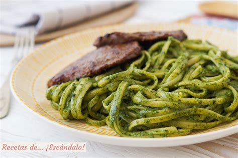 Tallarines Verdes Peruanos Con Bistec Receta Tradicional Riquísima Recetas De ¡escándalo