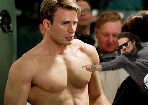 Pin By Cilicia On Chris Evans Yummy Cap Chris Evans Shirtless