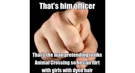 That S Him Officer Finger Pointing Memes Stayhipp