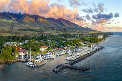 10 Towns Resorts And Villages To Visit In Maui Head Out On A Road