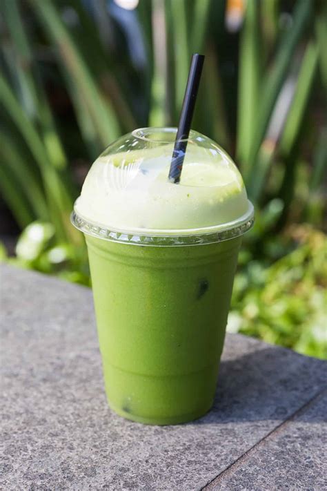 Easy Avocado Smoothie Recipe