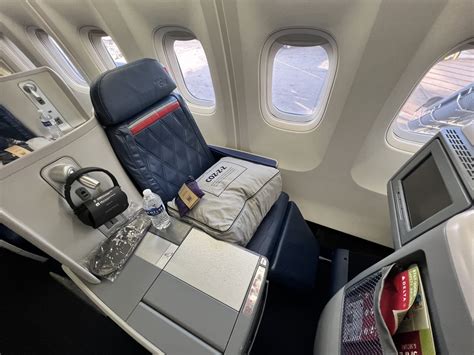 Delta One Business Class Boeing Review Jfk To Hnl