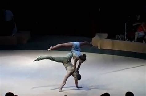 You Have To See This Incredible Acrobatic Dance Routine