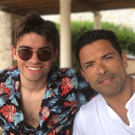 Kelly Ripa And Mark Consuelos Son To Appear On Riverdale