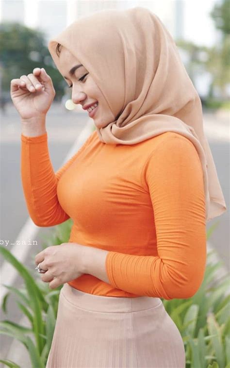 Pin Oleh Binsalam Di Hijab Cantik Hijab Chic Perkumpulan Wanita Gaya Hijab