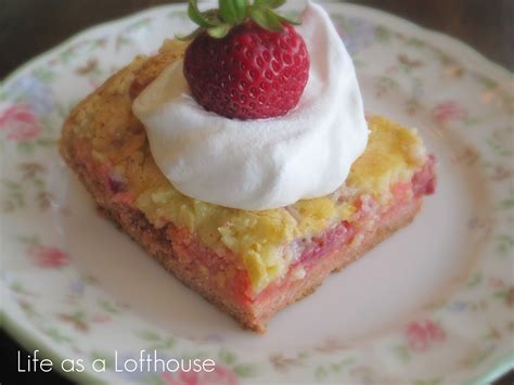 Strawberry Ooey Gooey Cake Life In The Lofthouse
