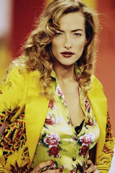 Tatjana Patitz Super Top Model Degli Anni 80 E 90 Foto Ieri E Oggi People