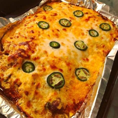 Each serving is 782 calories, 66.97g fats, 4.59g net carbs, and 38.61g protein. Keto Buffalo Chicken Jalapeno Popper Casserole | Jalapeno ...