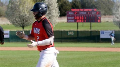 Cardinals On A Roll Williams Breaks Home Run Record Mineral Area College