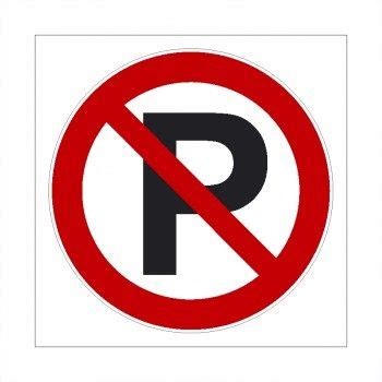 Das parken kann an vielen stellen verboten sein. Verboten! Parken verboten Schild! Ausfahrt freihalten ...