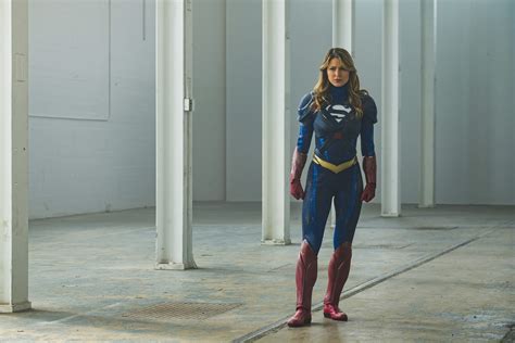 Supergirl Star Melissa Benoist Shares First Look At Her New Suit As She