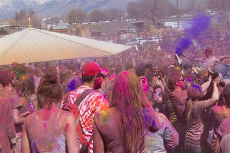 Holi Festival Of Colors Utah 2010 Crowd Shot Flickr Photo Sharing