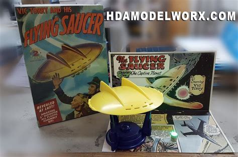Vic Torry And His Flying Saucer Ufo 5 Inch Series With Light Model Kit