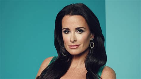Kyle Richards Shows Off Her Abs In Sexy Bikini Shot
