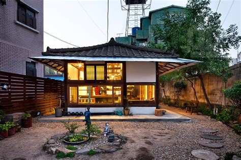 Tampak seperti produk ikea, rumah taman seluas 16 meter persegi ini adalah pilihan paling praktis saat sekarang. 5 Desain Rumah Minimalis Ala Jepang Minimalis
