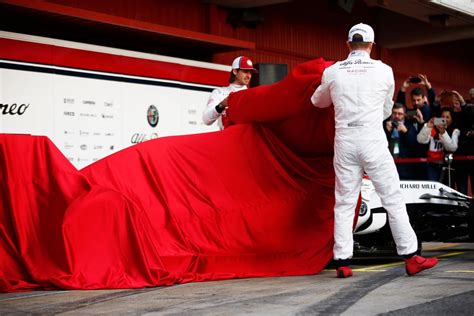 2019 Alfa Romeo Racing C38 F1 Car Launch Pictures