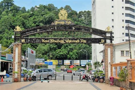 Generally referred to as kk , it is located on the west coast of sabah within the west coast division. Kota Kinabalu: Highlights und Sehenswürdigkeiten
