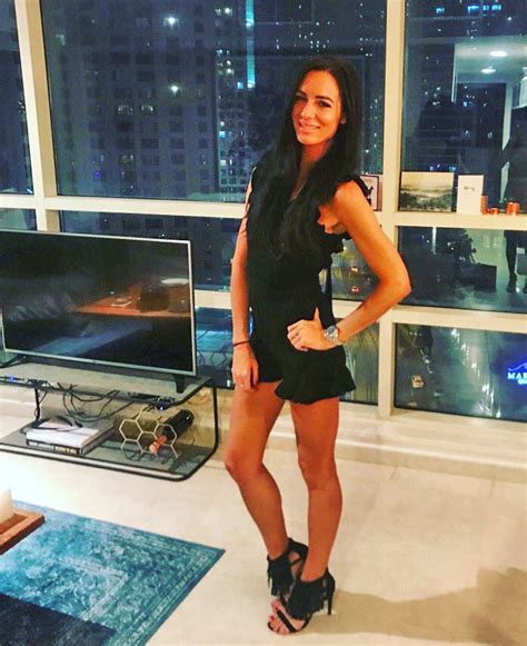 Jan 20, 2019 · it was the current queen who loaned kate the tiara for her wedding to prince william. Ryan Giggs' girlfriend signs lease on a new flat after ...