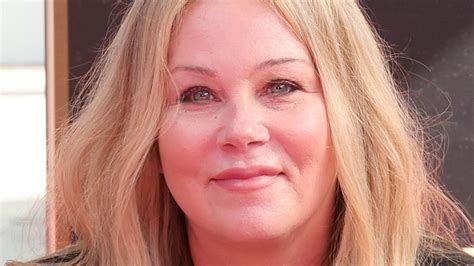 warning signs christina applegate says she missed before her ms diagnosis health digest