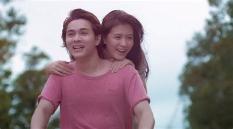 สำหรับสาว จอย พลอยชนก พัวธัญวงศ์ เธอคนนี้เคยตกเป็นประเด็นดังเพราะมีข่าวคบหาดูใจกับนักแสดงหนุ่ม แน็ก แฟนฉัน หรือ แน็ก ชาลี. ฟินเลย ! แน็ก โฟกัส แฟนฉัน กลับมาซ้อนจักรยานกันอีกครั้ง แน ...