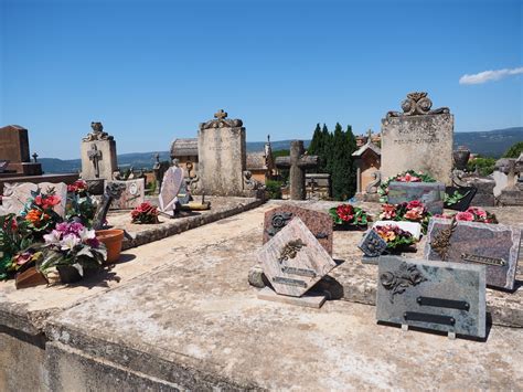 old cemetery, built structure, tomb figure, survivors, outdoors