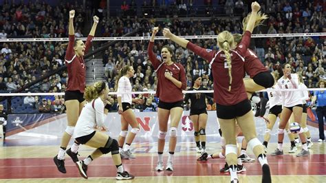 Di Women S Volleyball Stanford Advances To The National Championship
