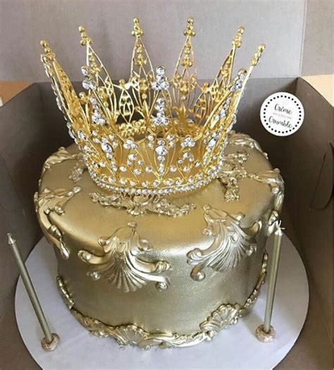 Amazing Queen Cake Queen Cakes Queens Birthday Cake Cute Birthday Cakes