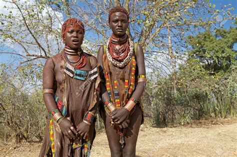 Pin By Christian Muller On Afrique African Dresses For Women Tribal Women African Women