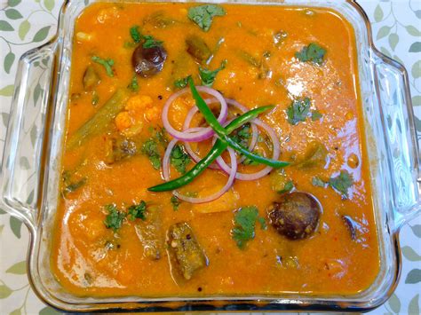Sindhi Kadhi Spicy Indian Curry Spicy Recipes Curry Recipes