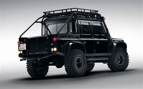 Land Rover Defender 007 Spectre 2015 Wallpapers And Hd Images Car Pixel