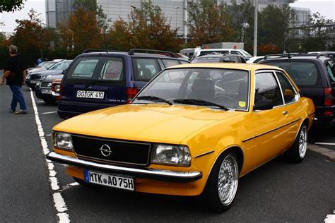 Alt Opel IG teilemarkt Rüsselsheim - 06/09/2014 - oldtimer foto's