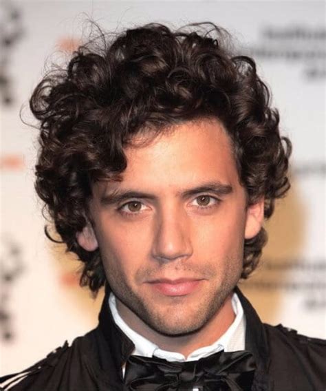 45 Short Curly Hairstyles For Men With Fabulous Curls Men Hairstylist