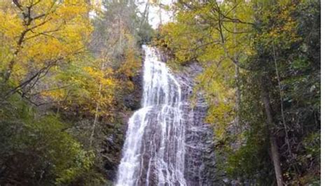 Tour The Amazing Waterfalls Of Southwestern North Carolina Built
